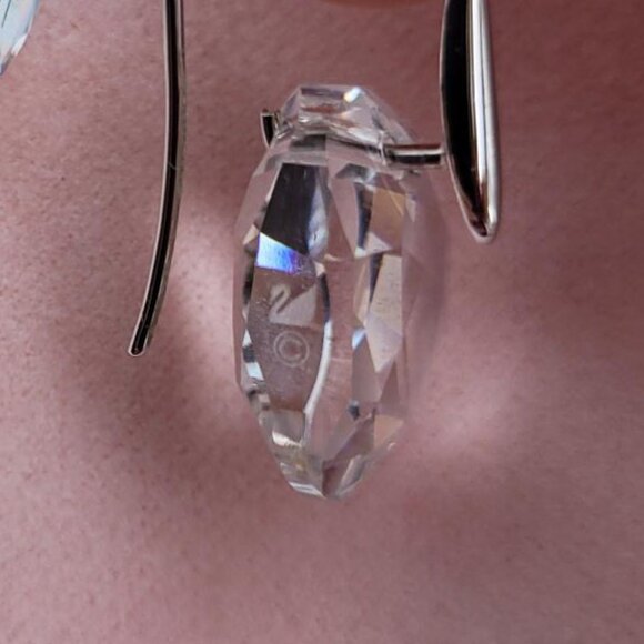 Swarovski Galet Pierced Earrings - Picture 5 of 9